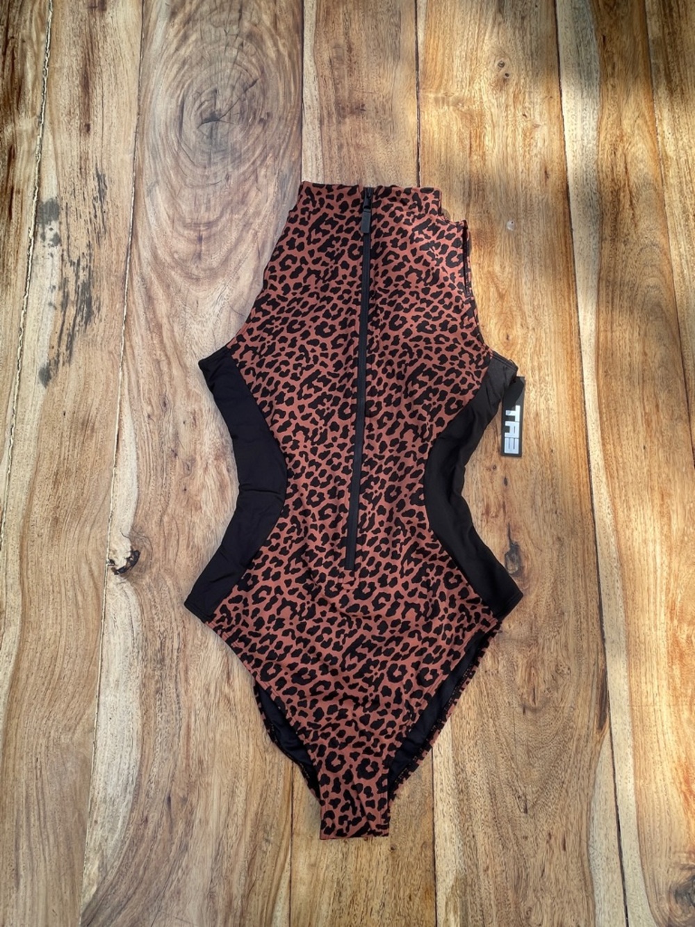 Ta3 Sleeveless Surfy Swimsuit in Modern Leopard, Size L, Reg/Long, NWOT